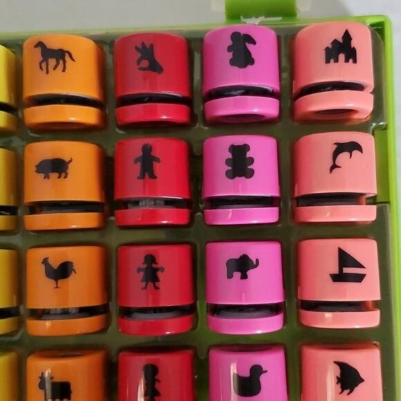 Fiskars Teeny Tiny Cassette PAPER Punch 36 Interchangeable Dies 9 Themes 4 Each - Picture 7 of 14